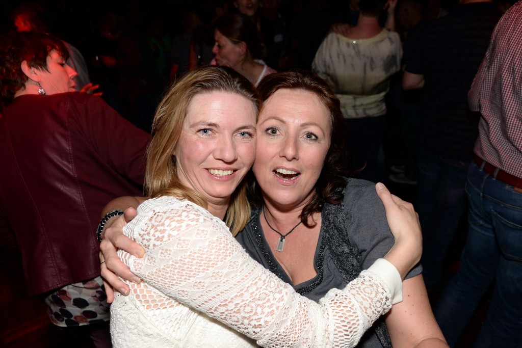 ../Images/Heel Noordwijkerhout zingt Hazes 530.jpg